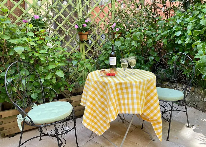 Casa Fresco: 400 Year Old Historical Gem Apartament Oggebbio