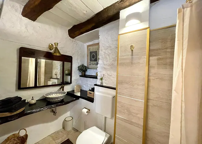 Apartamento Casa Fresco: 400 Year Old Historical Gem Oggebbio