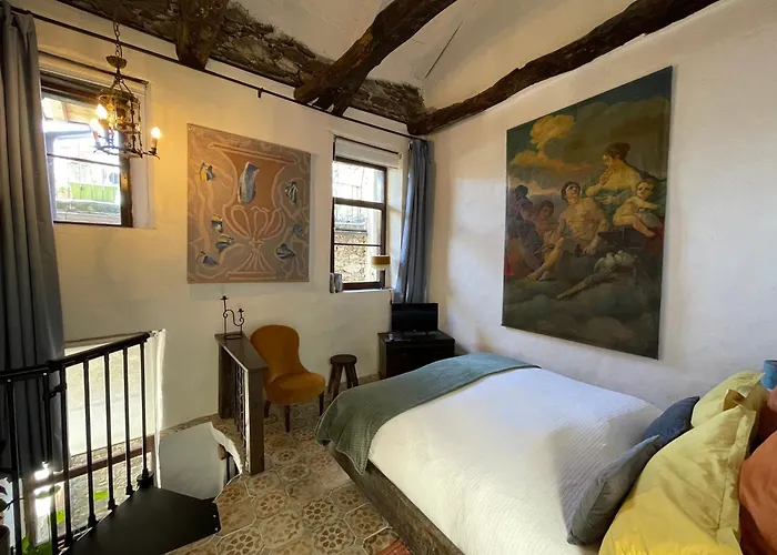 Casa Fresco: 400 Year Old Historical Gem Oggebbio